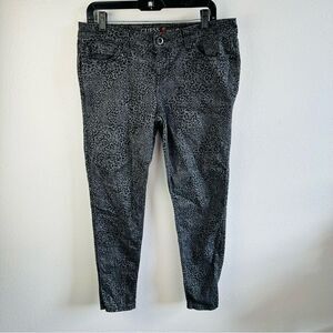 Guess Power Skinny Gray Animal Print Jeans Size 31
